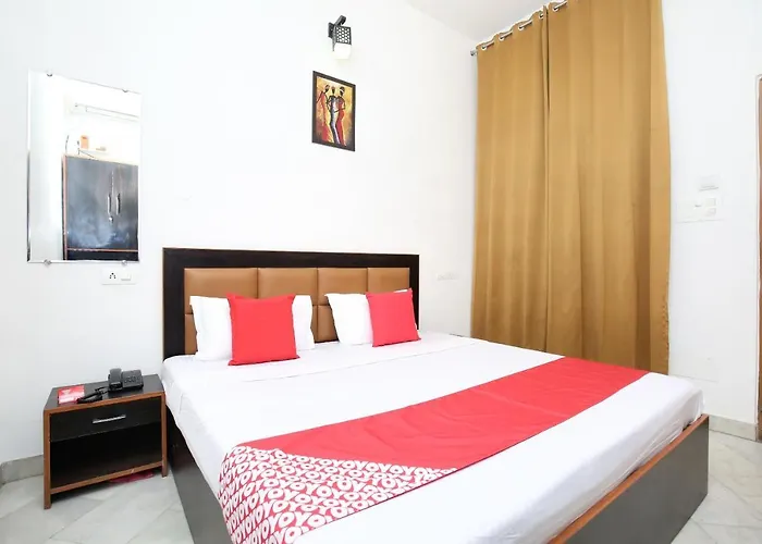 Oyo 16960 Atithi Residency