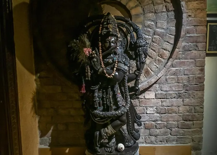 Ranjit\'S Svaasa Amritsar
