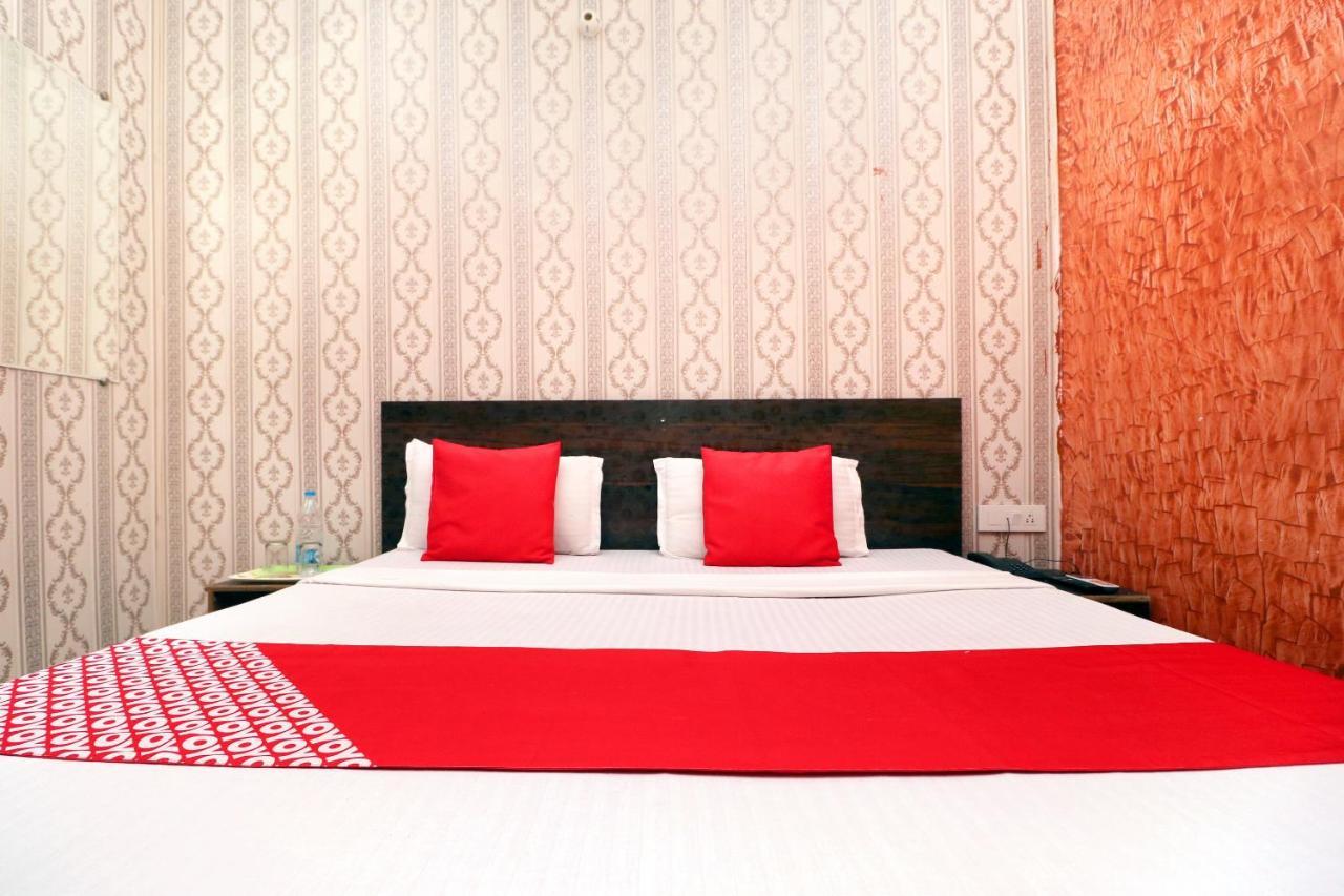 Oyo 19565 Galaxy Hotel