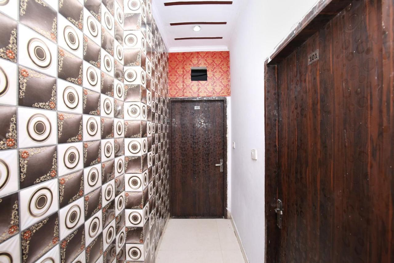 Oyo 19565 Galaxy Hotel 3*