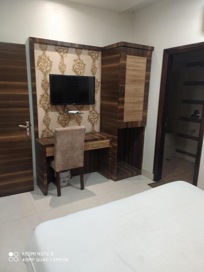 Om Sai Bed & Breakfast