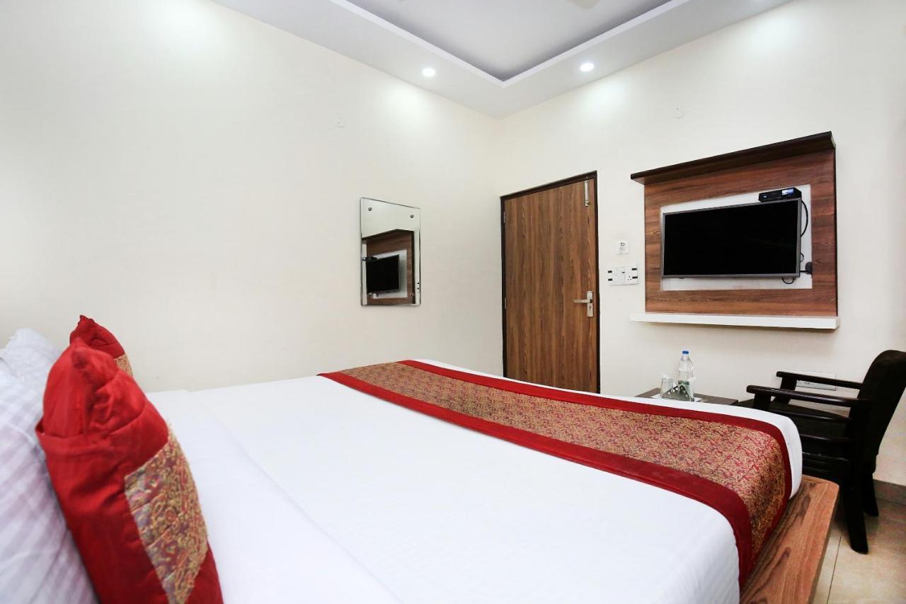 Oyo 8666 The Queen Hotel Amritsar