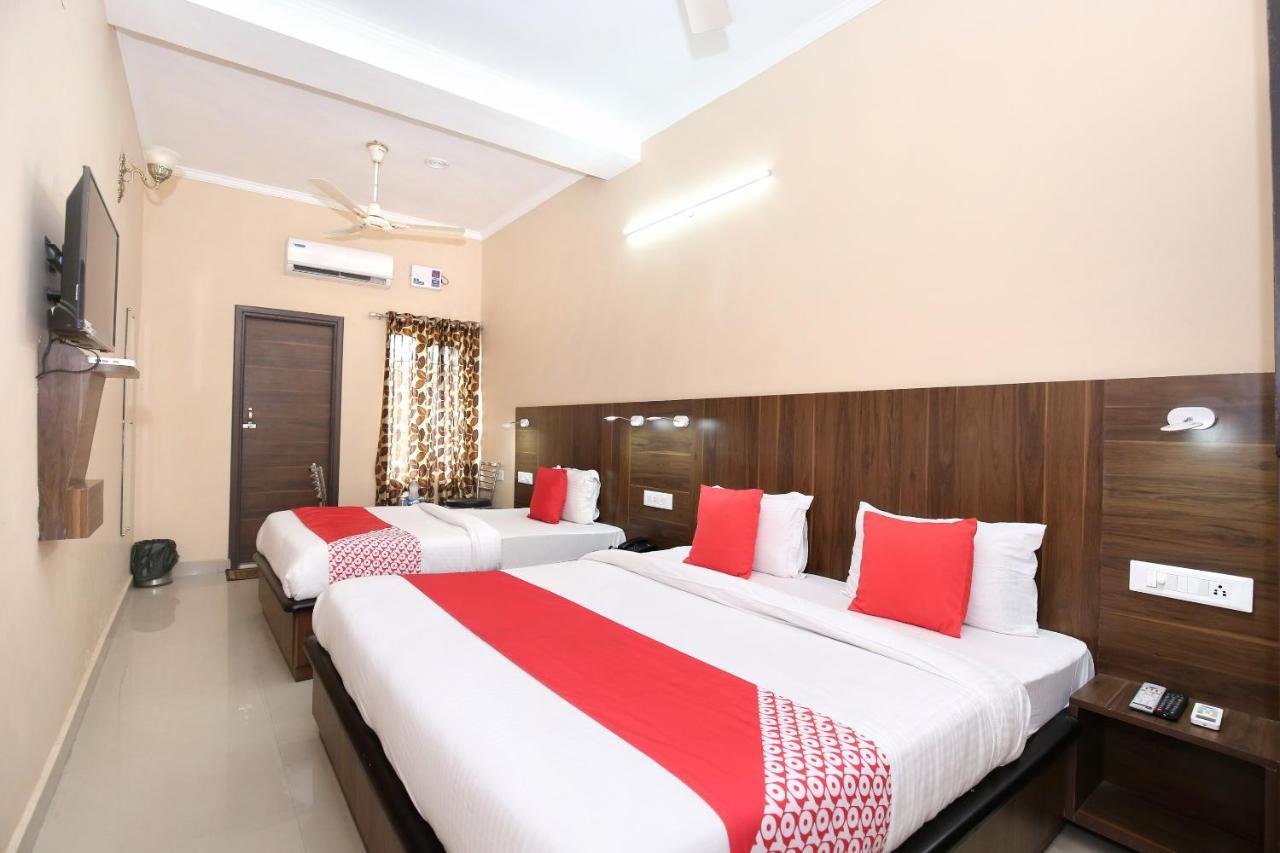 Oyo 7676 Golden Sunrise Hotel