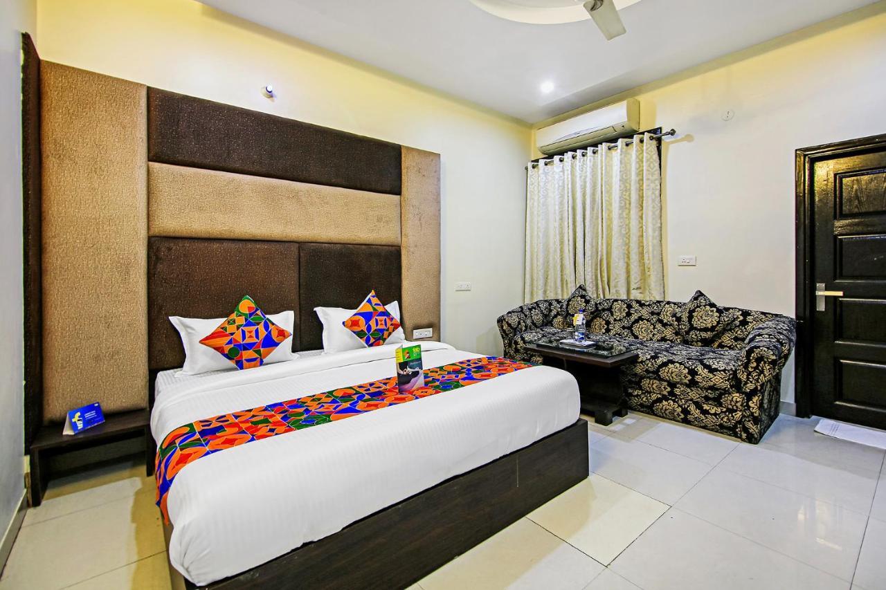 Hotel Fabhotel Nayyar Hussainpura Chowk