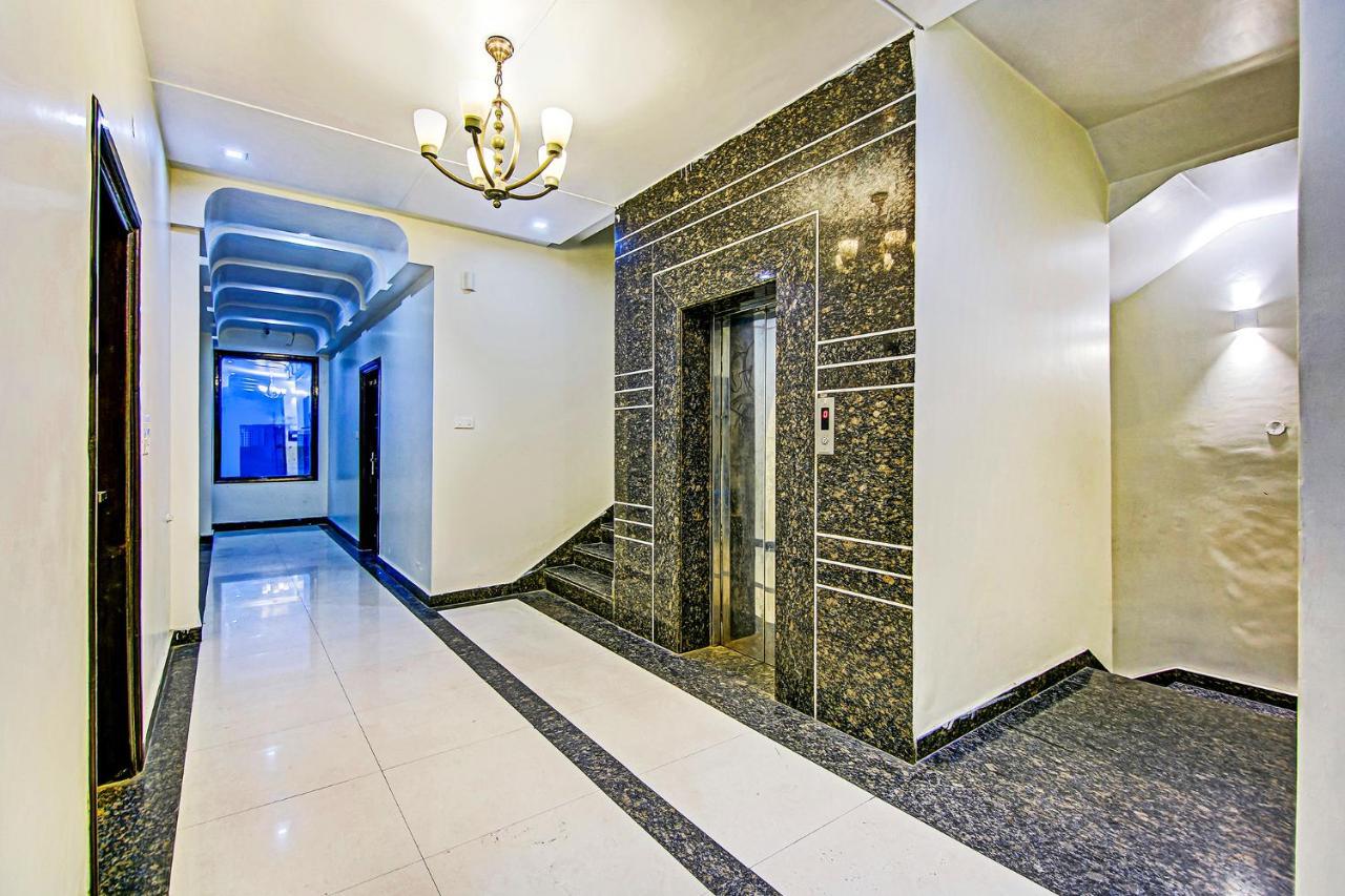 Hotel Fabhotel Nayyar Hussainpura Chowk 3*