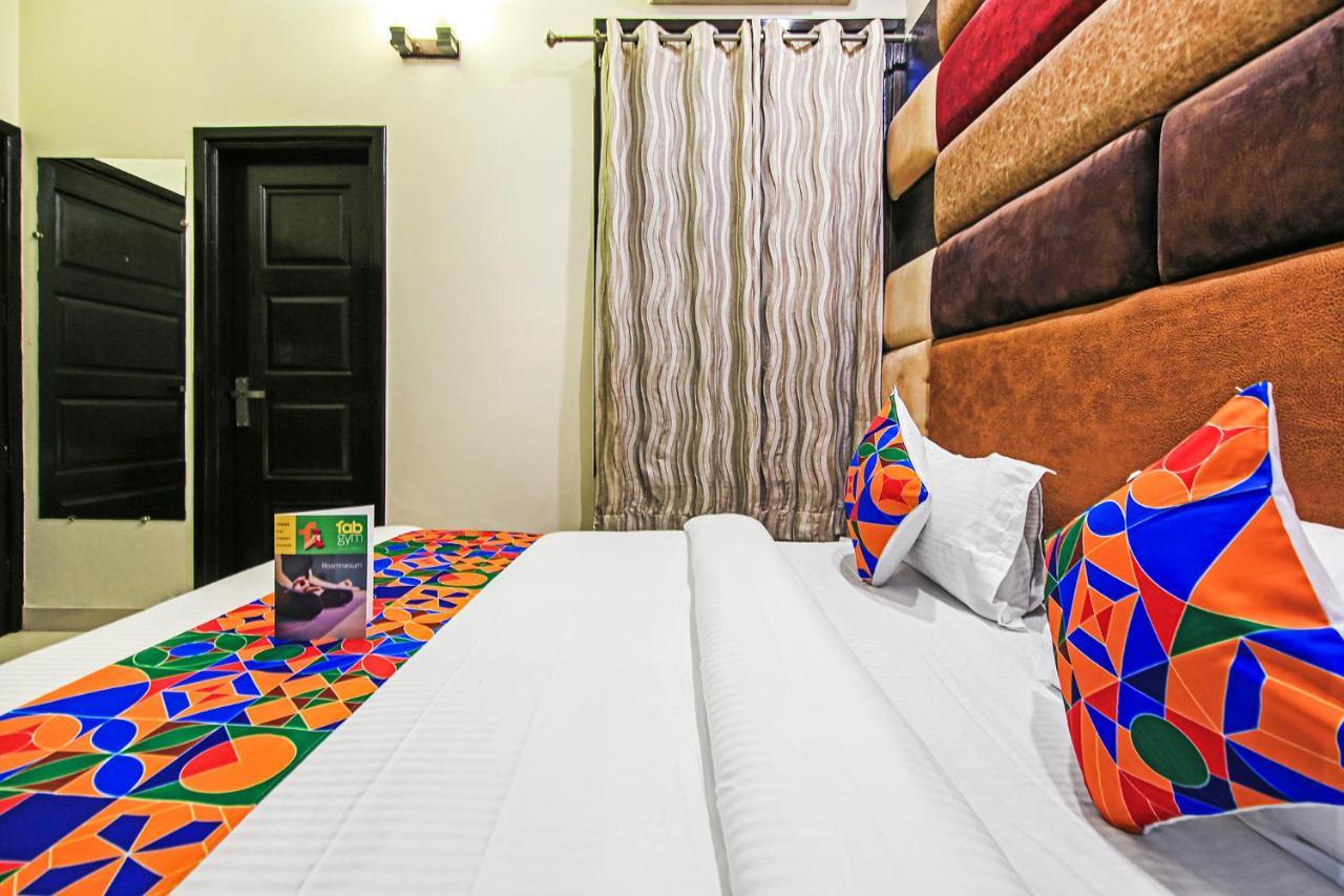 Fabhotel Nayyar Hussainpura Chowk Hotel 3*