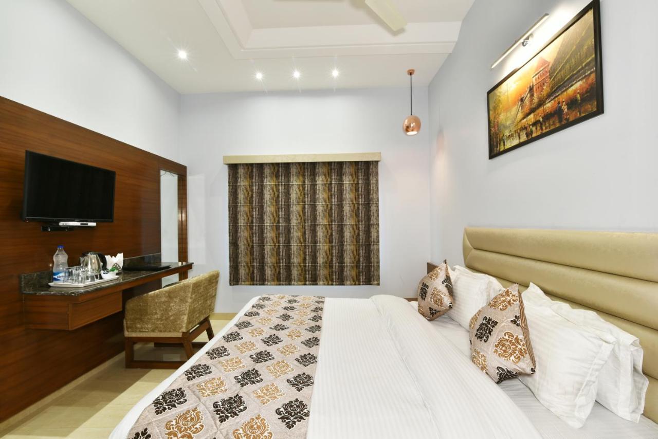 Vacation Hotel