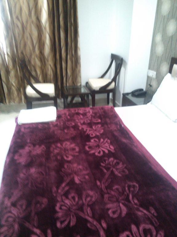 Park Side Navjyoti 3*