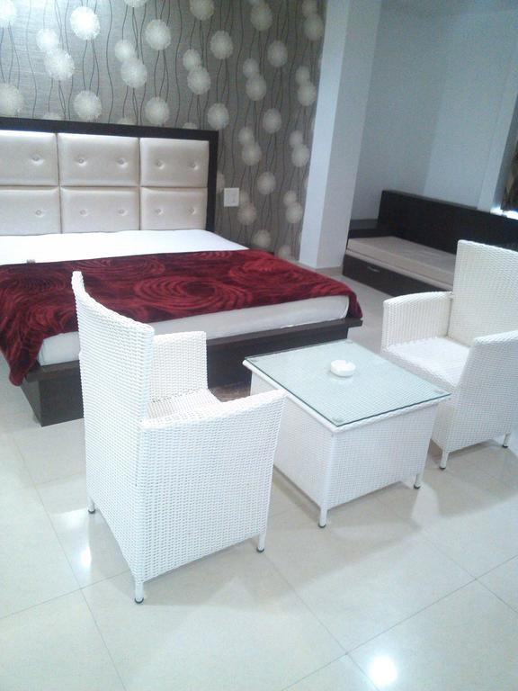 Park Side Navjyoti Hotel Amritsar