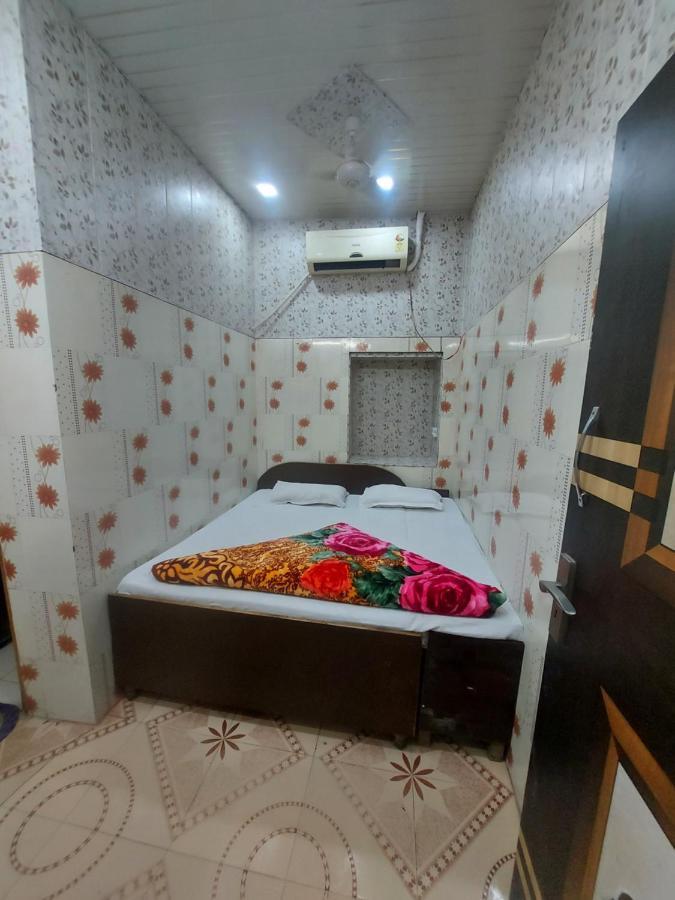 Homestay Mj Chawla Double Bed Attached Bathroom Amritsar