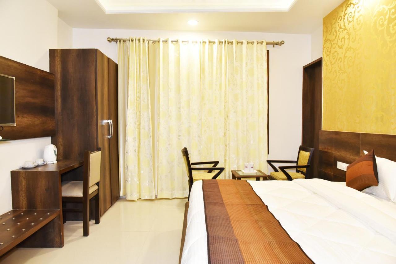Hotel Hollywood Heights Near Railway Station Amritsar