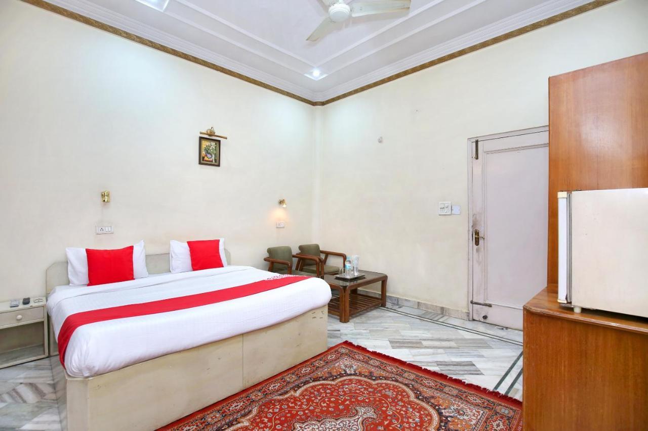 Hotel Oyo 24073 Hari Darshan