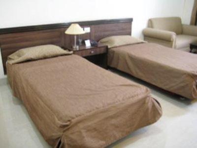 Hotel Fabhotel Aaykay Model Town 3*