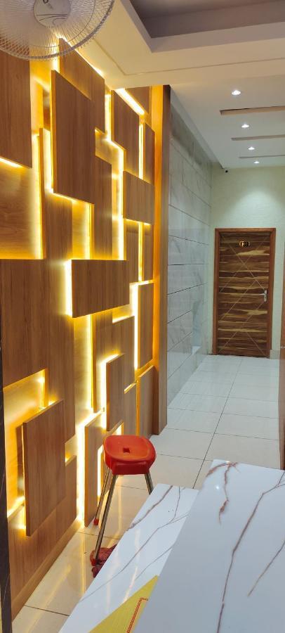 Golden Crown Hotel