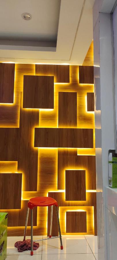 Hotel Golden Crown 3*