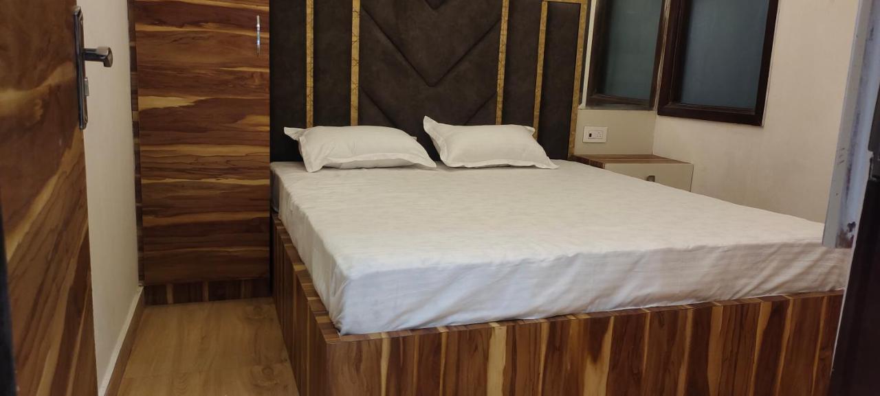 Golden Crown Hotel Amritsar