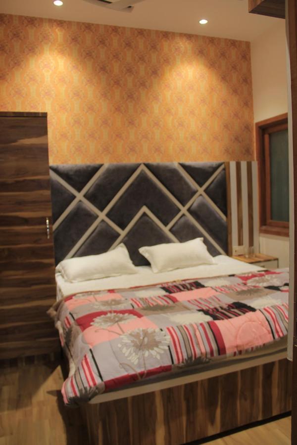 Hotel Golden Crown 3*