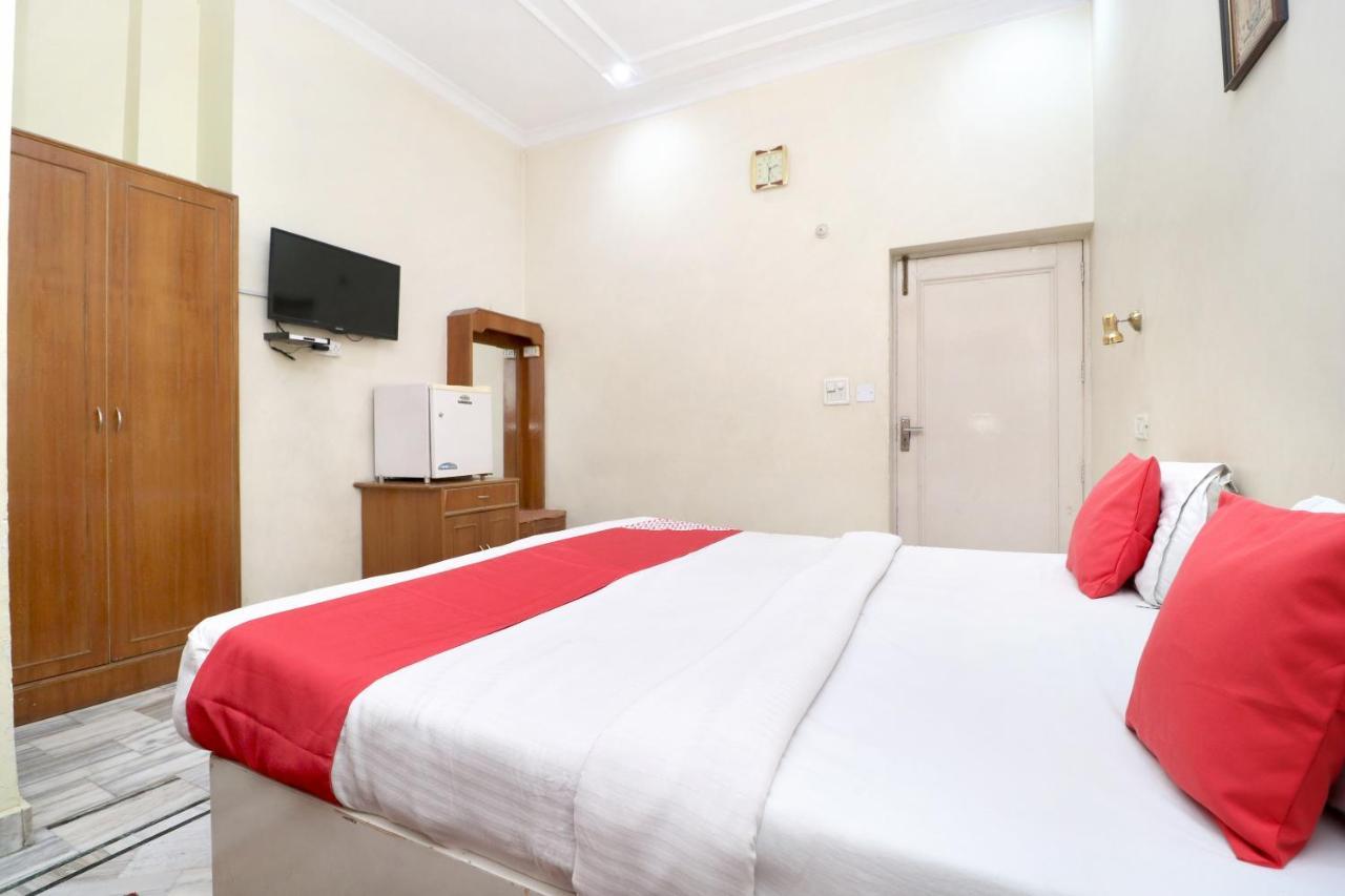 Oyo 24073 Hari Darshan Hotel