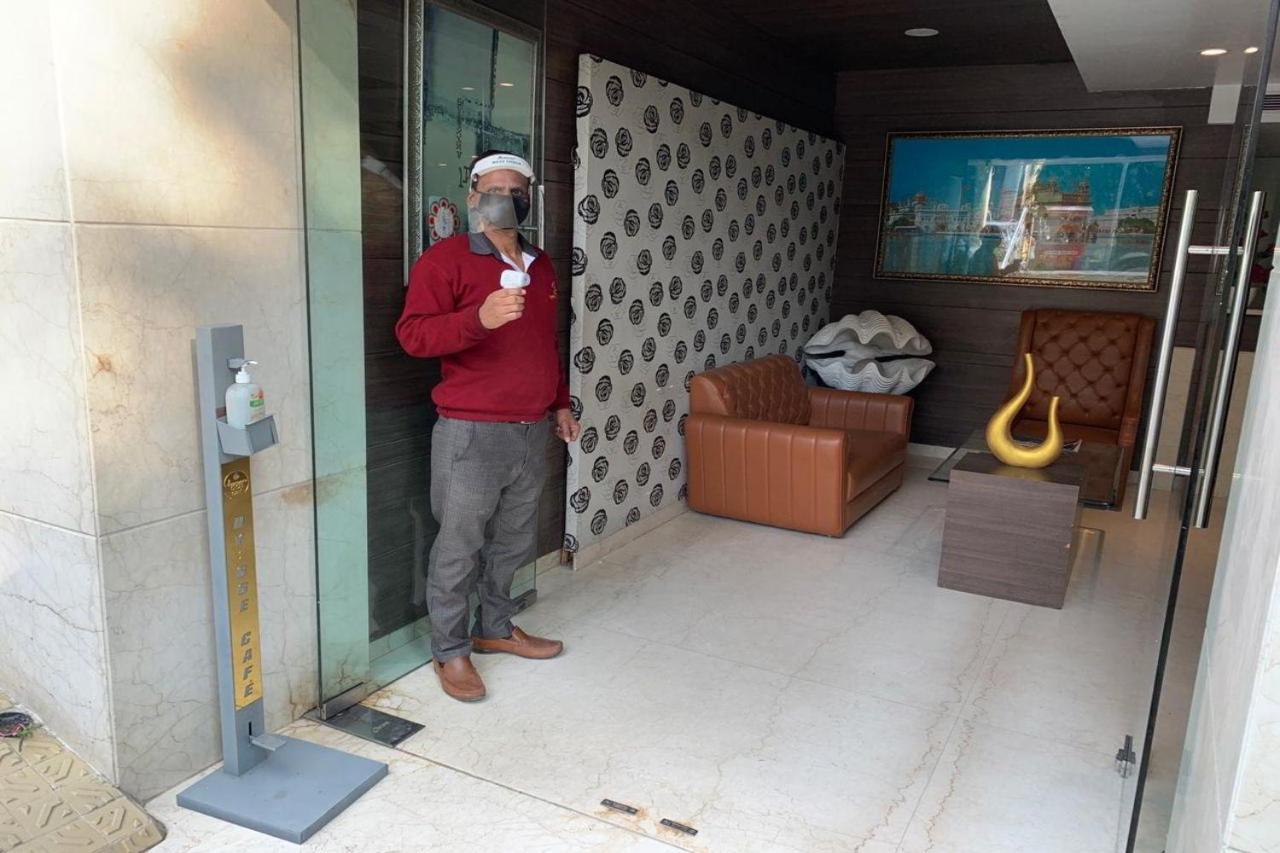 Narula's Aurrum Hotel 3*