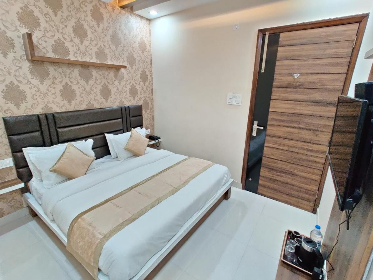 Hotel Guntas Residency 3*
