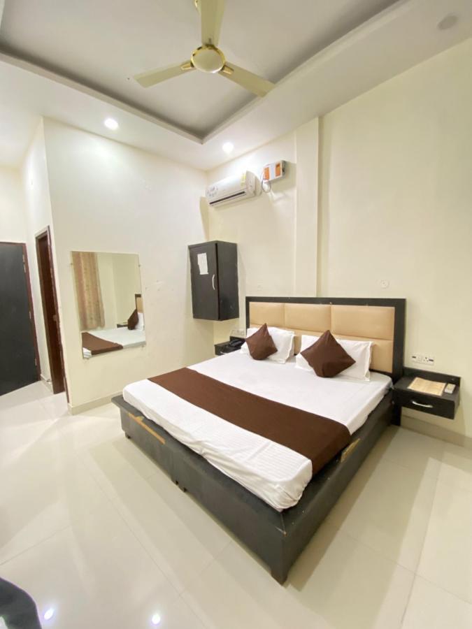 Sk Paradise - 50 Meter From Golden Temple Hotel