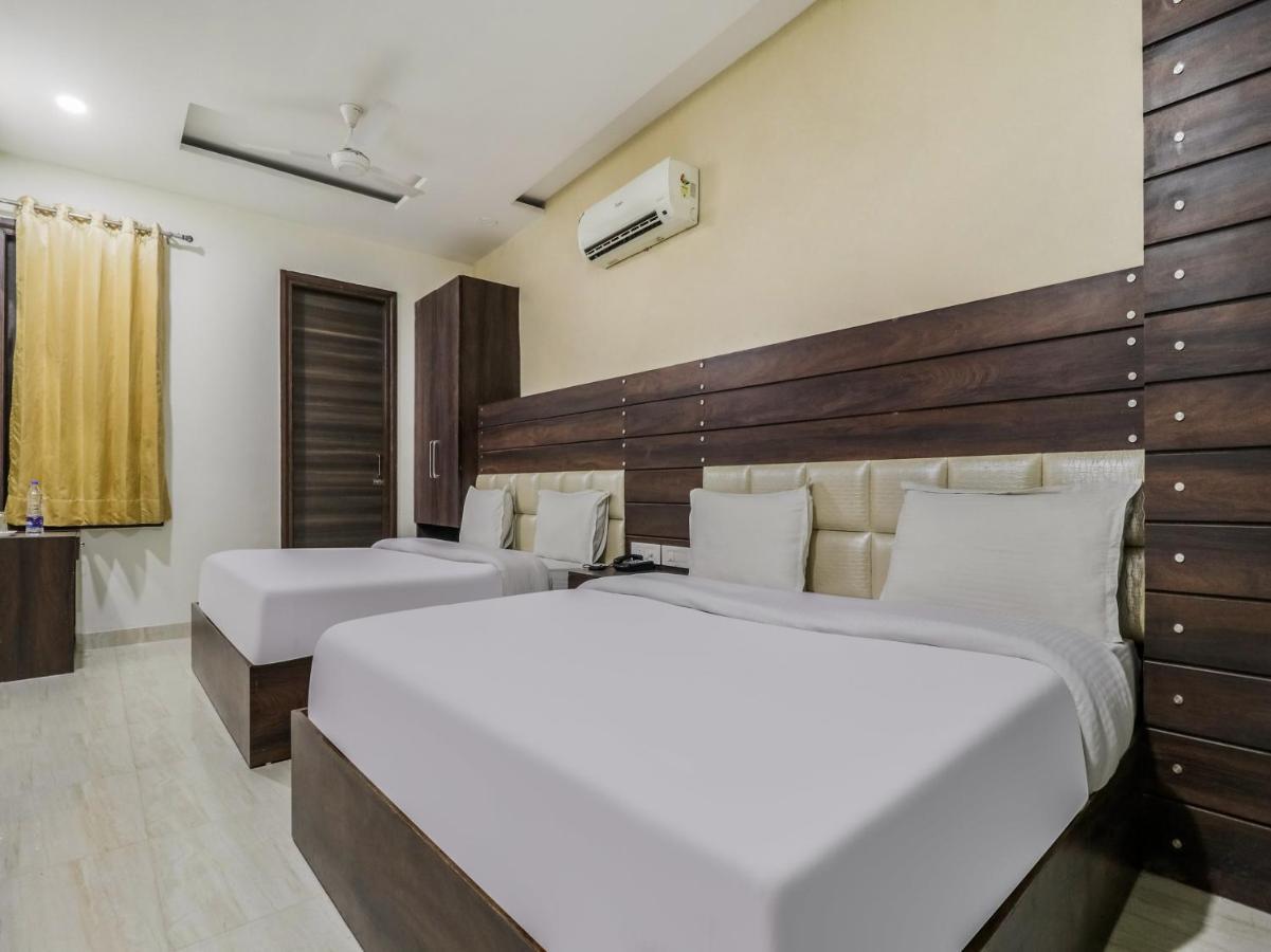 Hotel Oyo 1977 Grand Galaxy