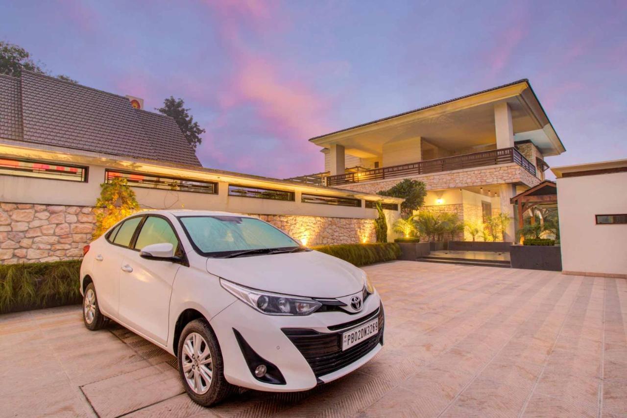 Stayvista At Ekant - 3bhk With Private Pool In *