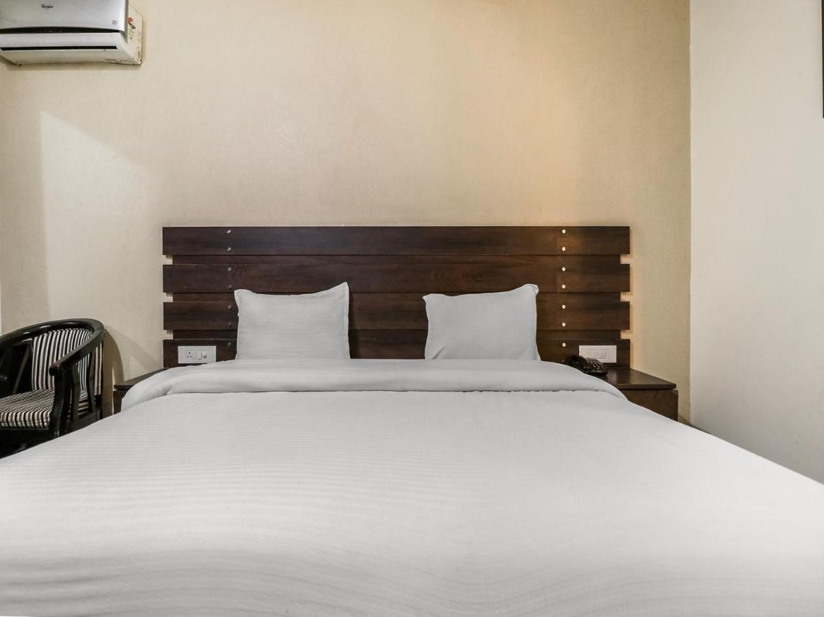Hotel Oyo 1977 Grand Galaxy 3*