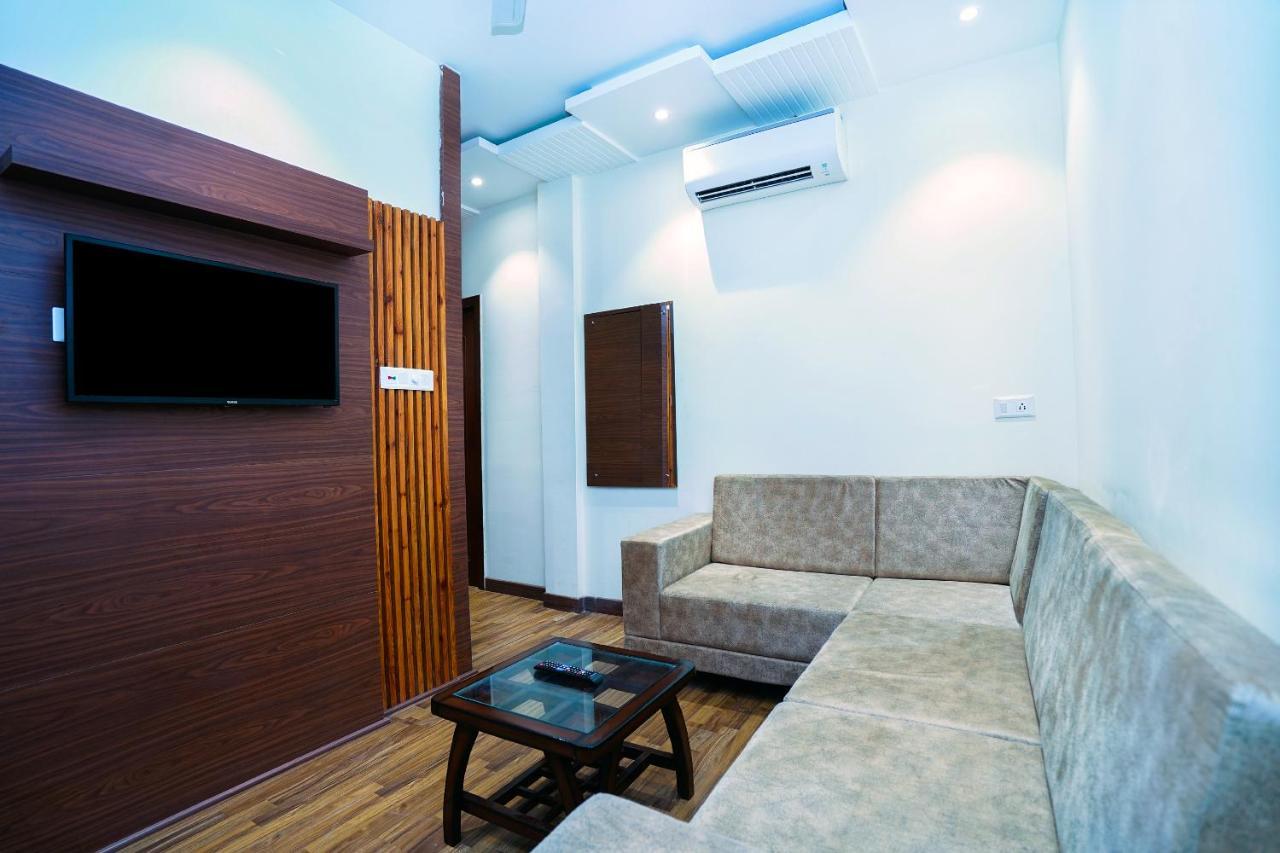 Hotel Aura Grand By Levelup Amritsar
