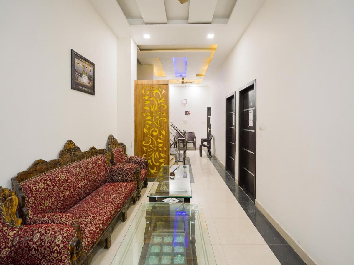 Chahal Residency Hotel 3*