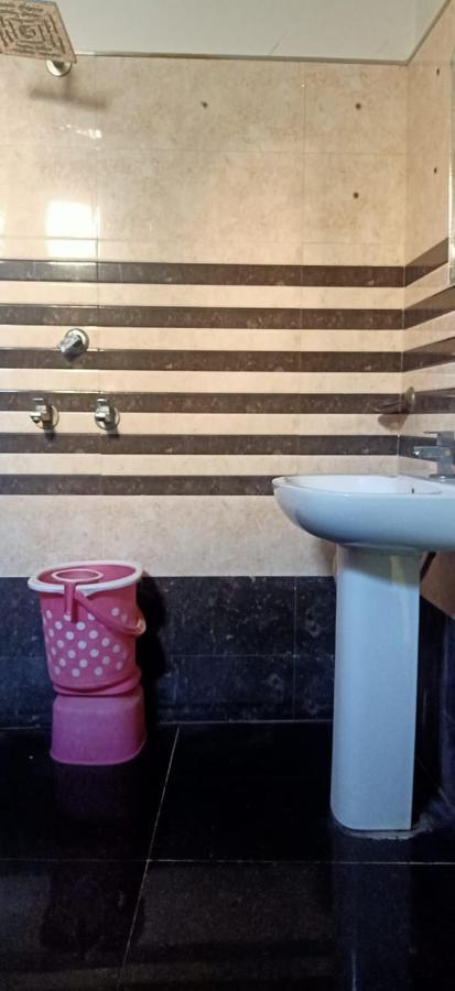 True Man Hotel