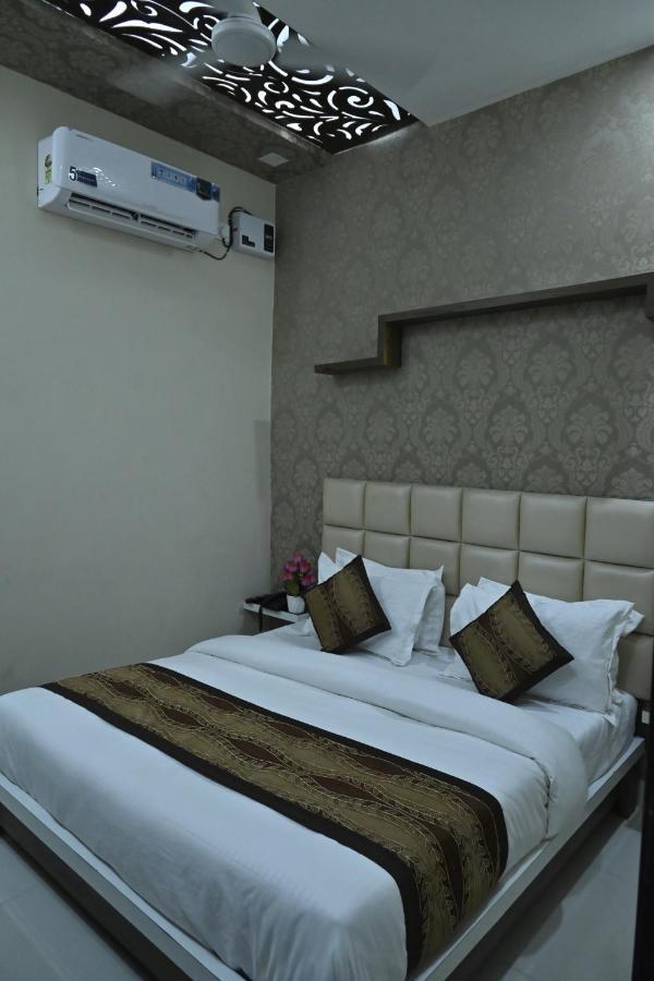 Hotel Guntas Residency 3*