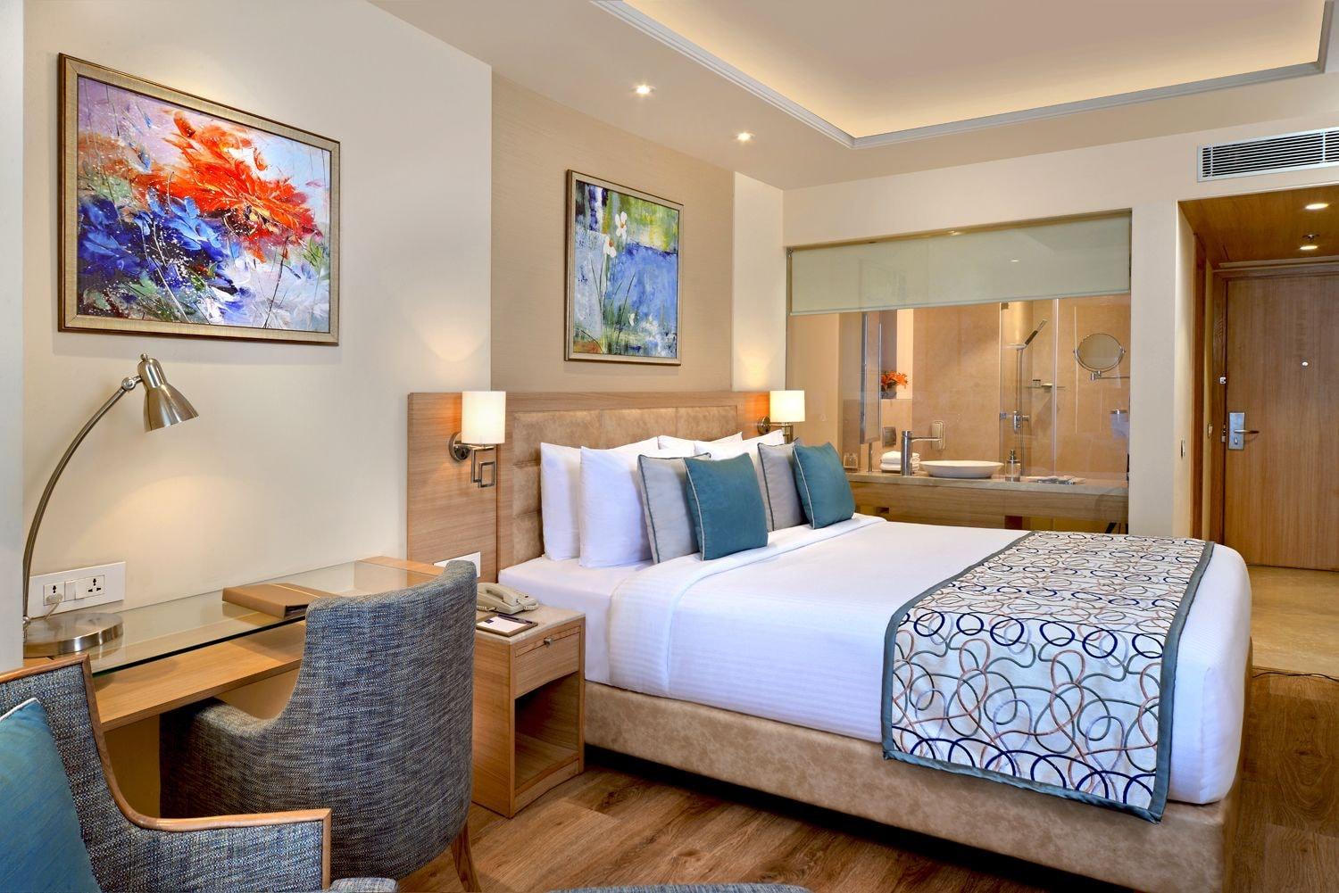 Golden Sarovar Portico Hotel 4*