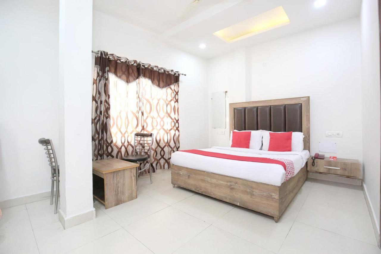 Hotel Oyo 10430 Citi View Amritsar