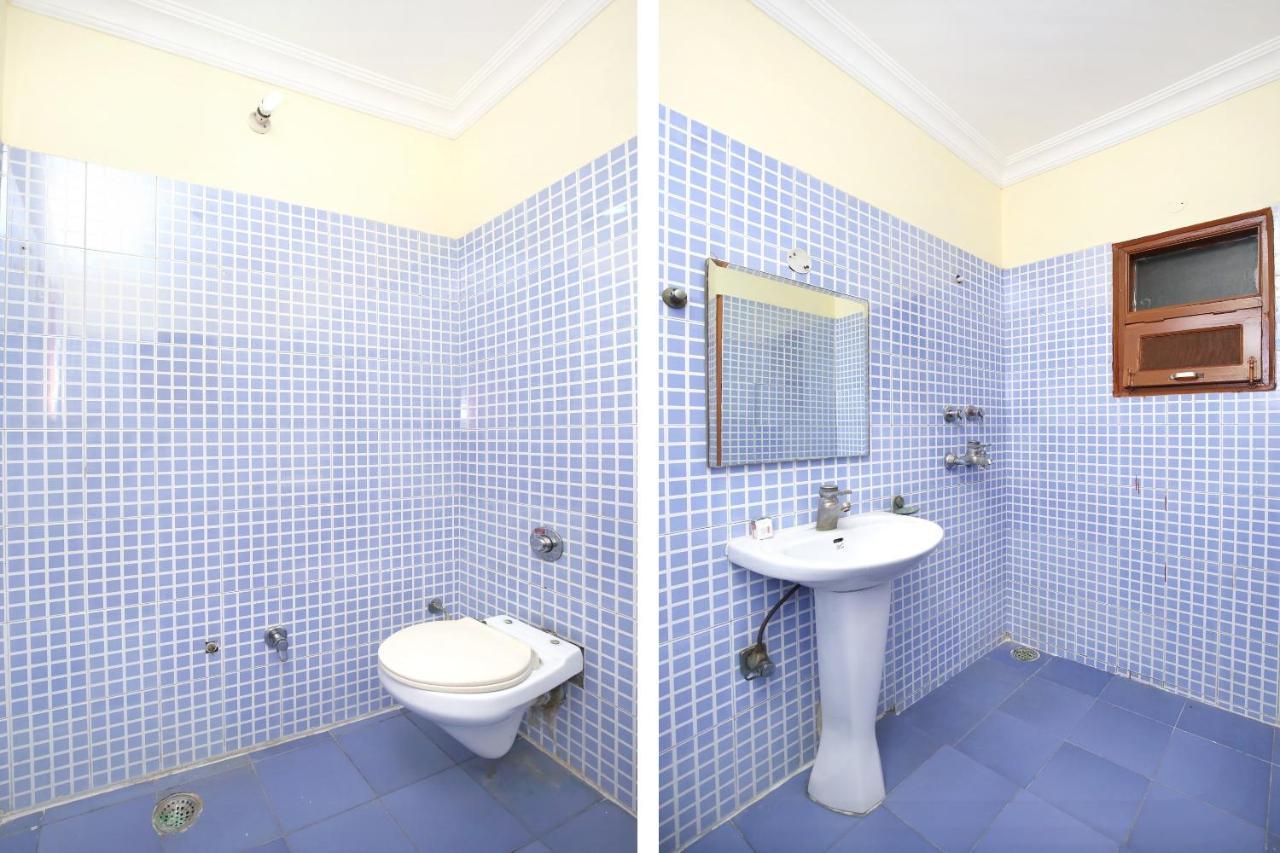 Hotel Oyo 15667 Anand 3*