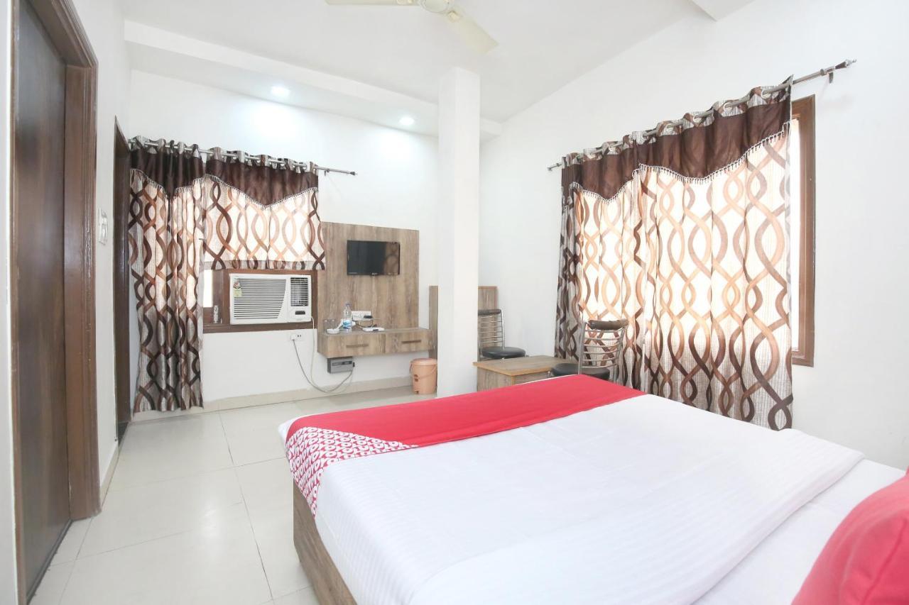 Oyo 10430 Citi View Hotel 3*