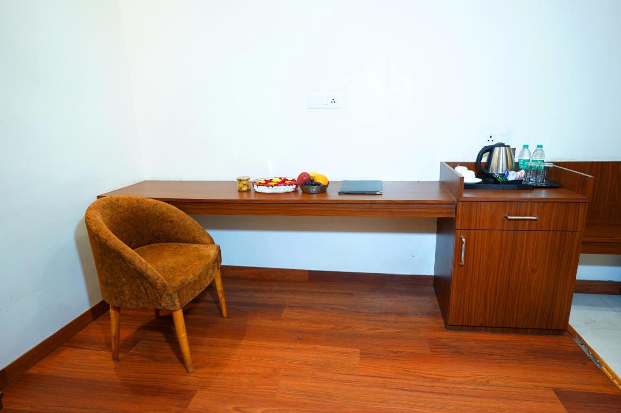 Dewdrop Shankh Hotel 3*