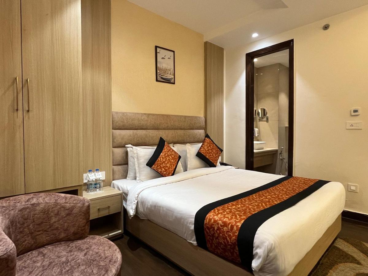Rrv Hotel 4*