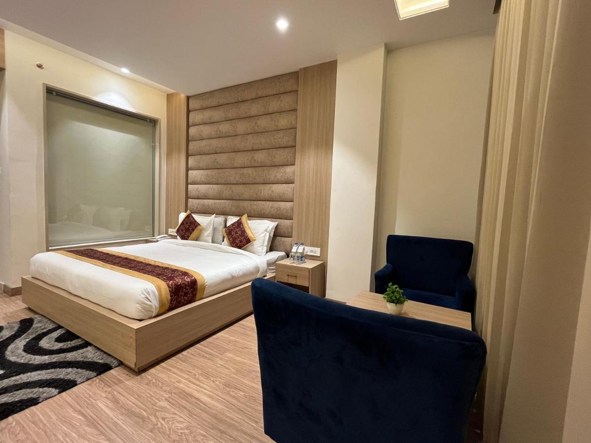 Rrv Hotel 4*
