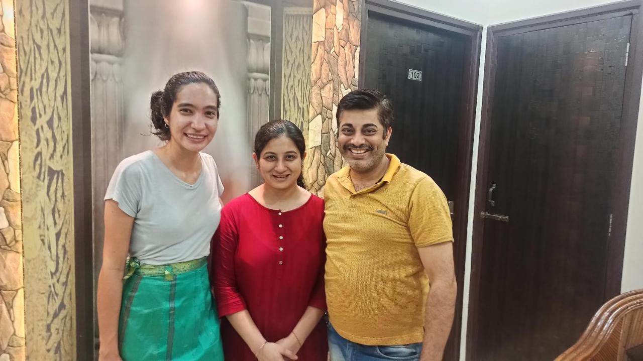 Bed & Breakfast 4n Homestay- Golden Temple View Amritsar