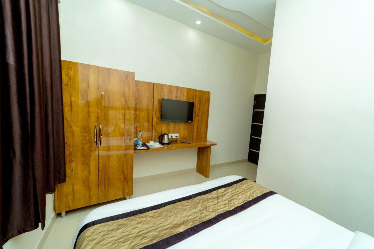 Chahal Residency Hotel Amritsar