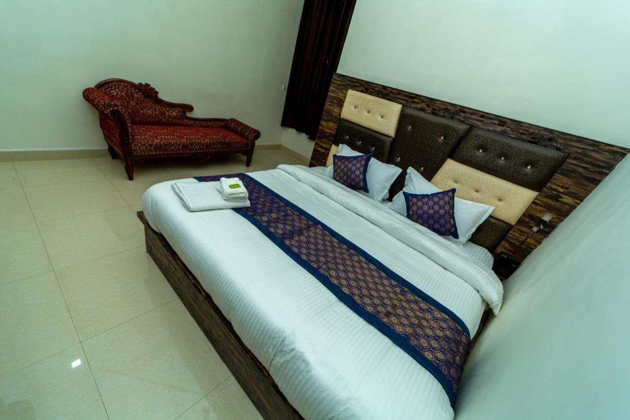 Hotel Chahal Residency