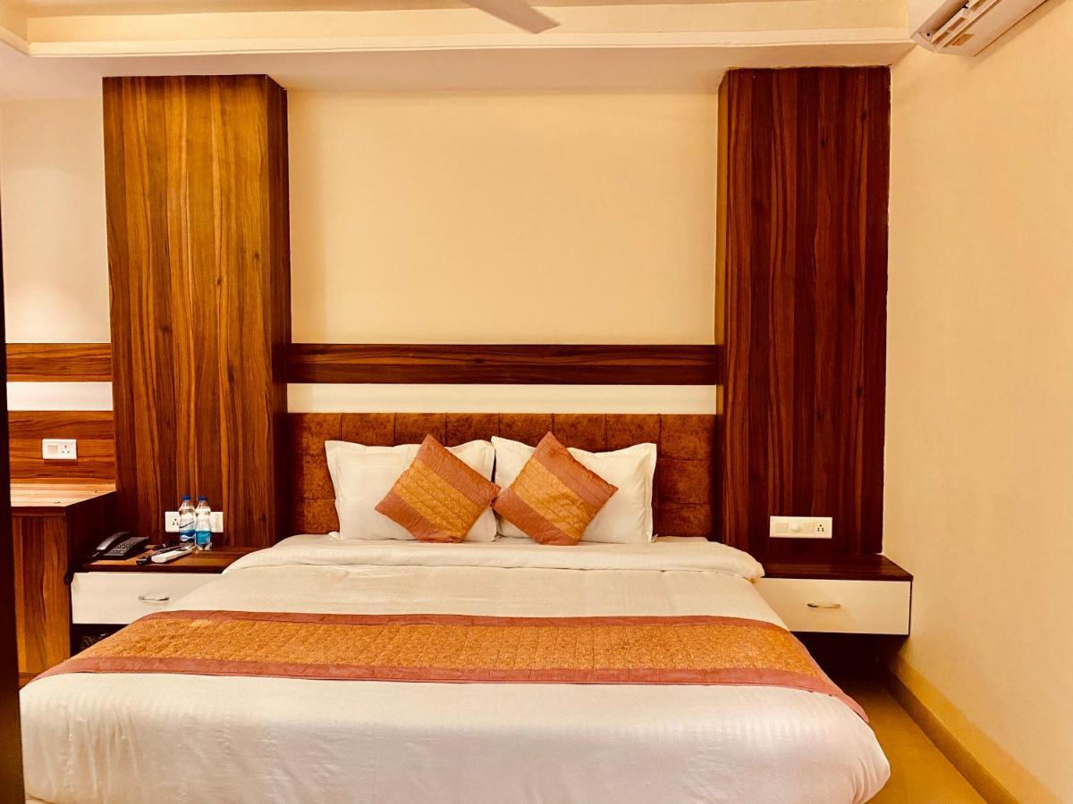 Apartment Near Golden Temple By An *
