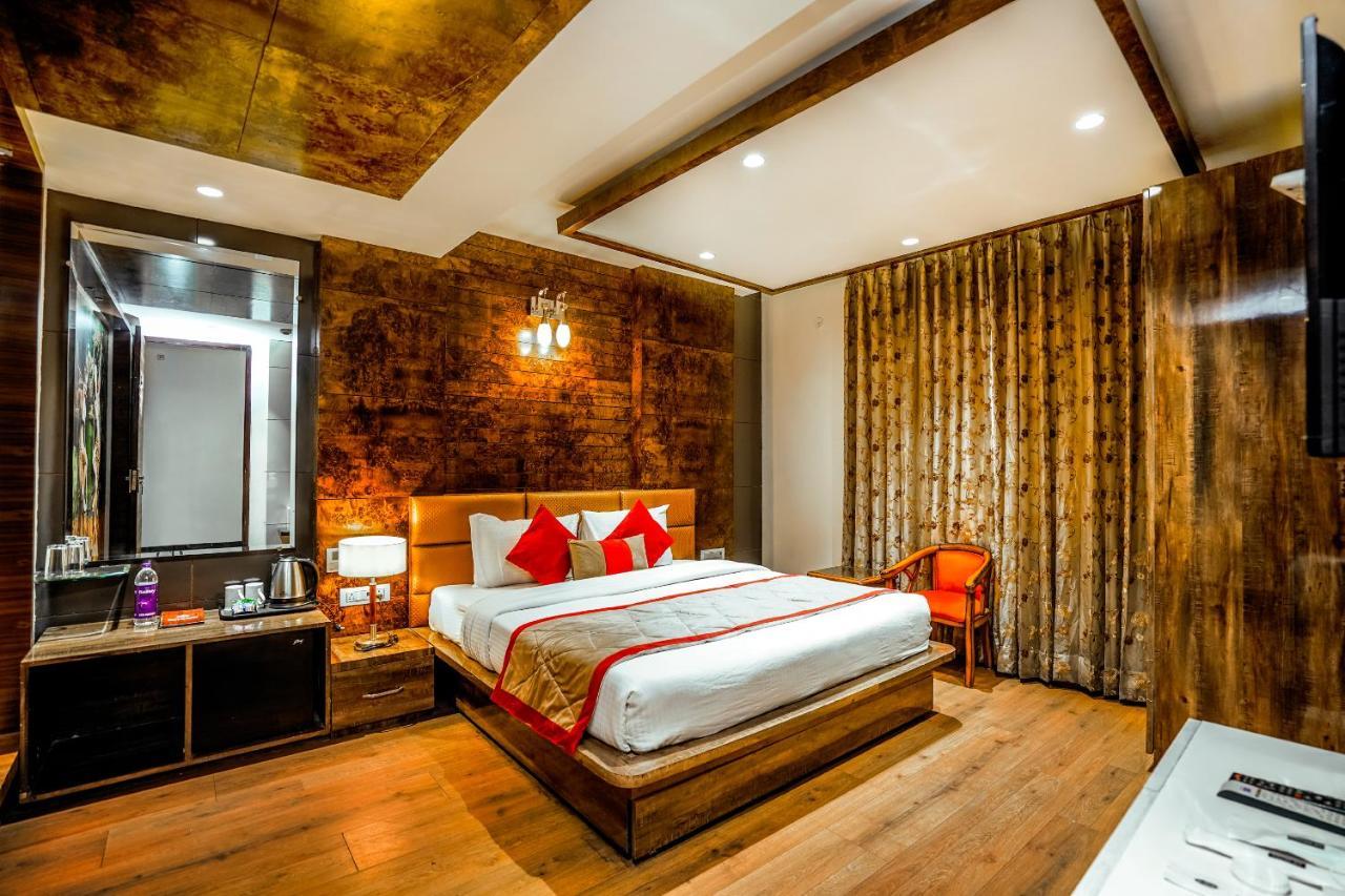 Hotel Grand By Levelup 100 Meters From Golden Temple Amritsar