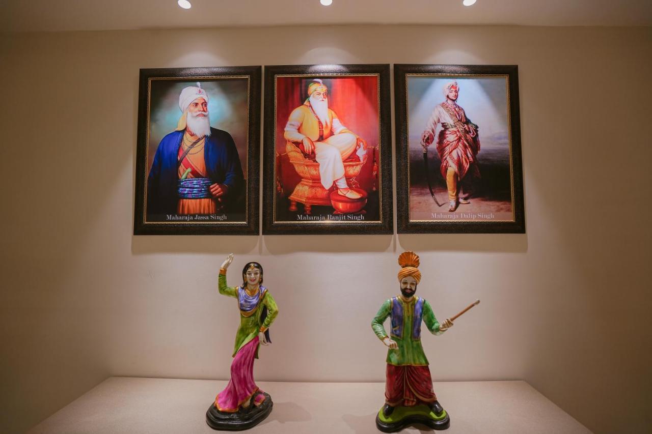 Country Hall Of Heritage, Hotel