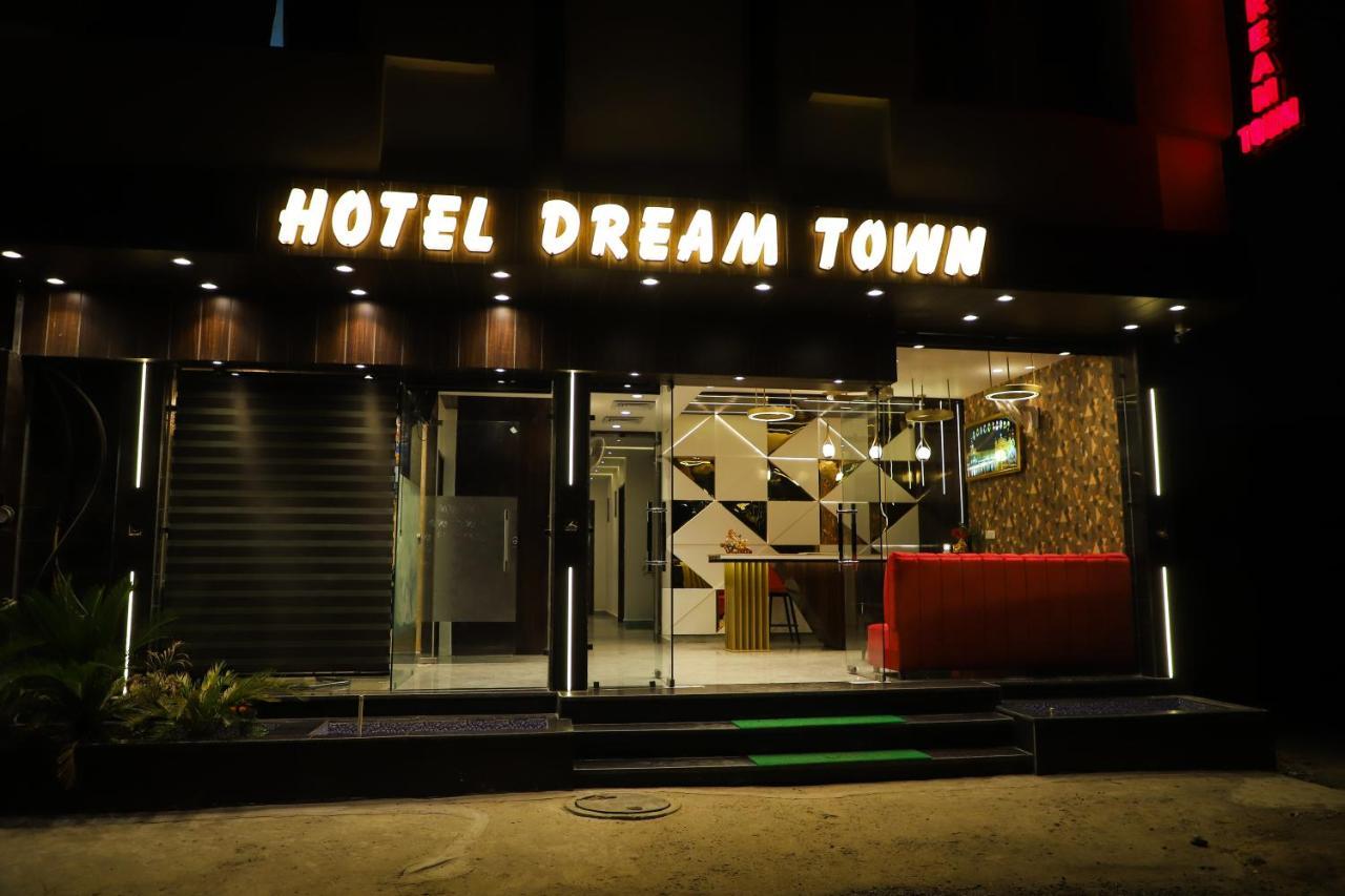 Dream Town By Cozy & Amritsar