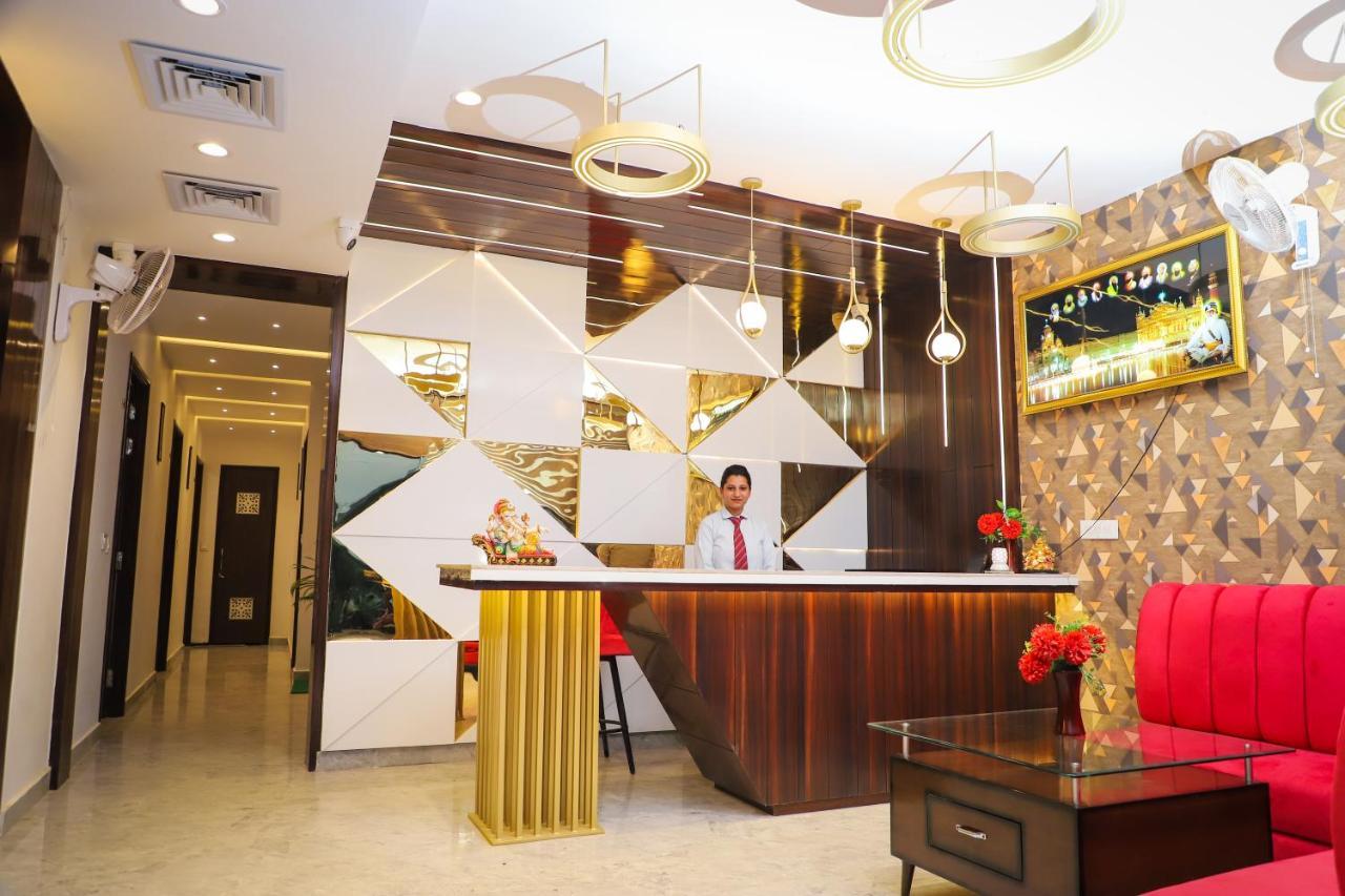 Dream Town By Cozy & 3* Amritsar