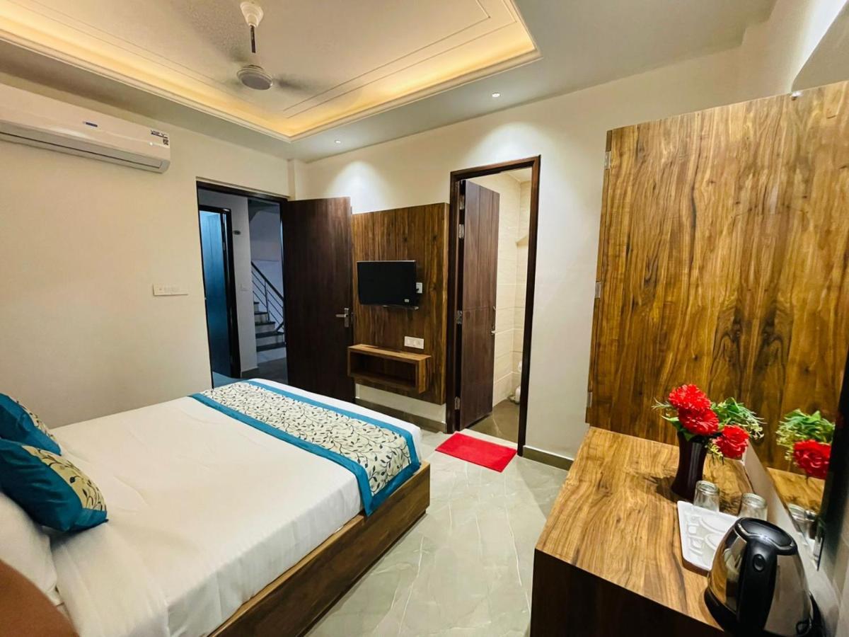 Dream Town By Cozy & Hotel Amritsar
