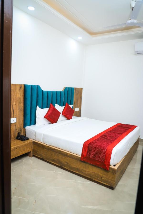 Dream Town By Cozy & Hotel 3*