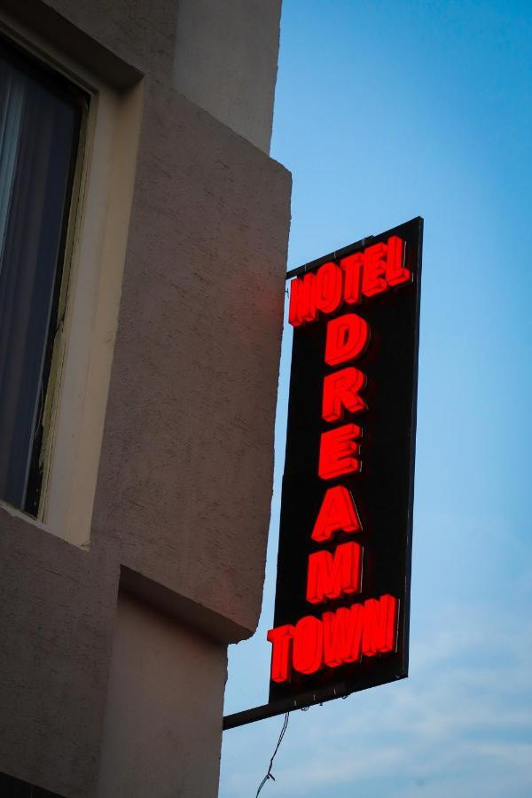 Hotel Dream Town By Cozy & Amritsar
